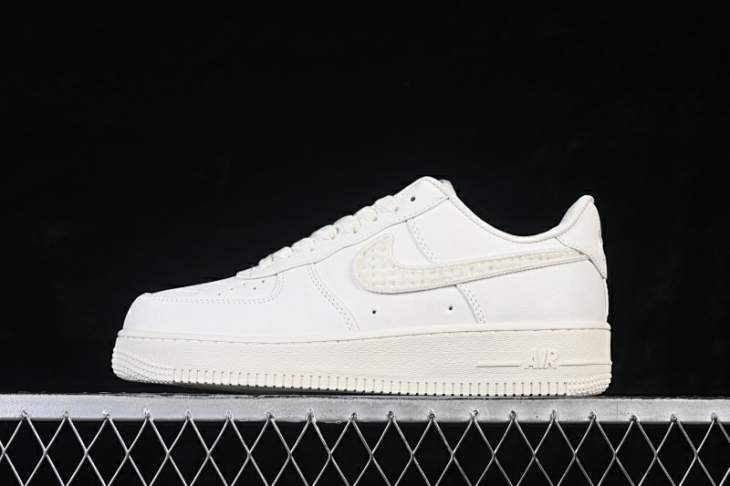 Picture of Air Force 1 _SKUfw21872876279009156fw